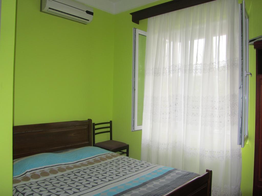 Suliko Guest House Batumi Quarto foto